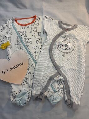 Ellen DeGeneres - set of 2 Baby Onesie Sleepers in Gray and White
